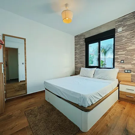 Βίλα Private Luxury 5 Bedroom Tropical Garden With Waterfall, Pool, Bar, Bbq, Rated Location In Close To Beach, Waterparks, Bars & Restaurants